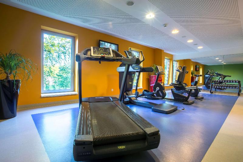 فندق Park Inn By Radisson Frankfurt Airport