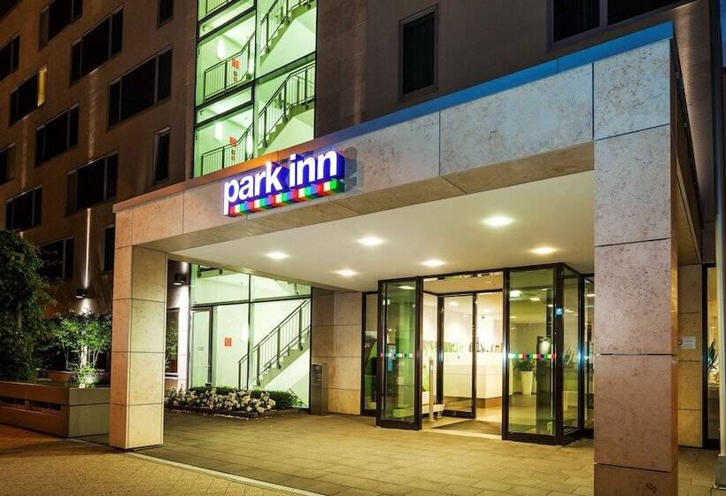فندق Park Inn By Radisson Frankfurt Airport