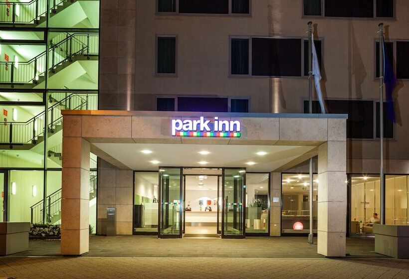 فندق Park Inn By Radisson Frankfurt Airport
