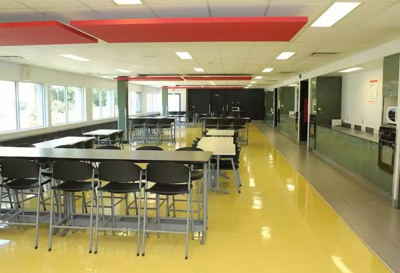 هتل Residences Universite Laval