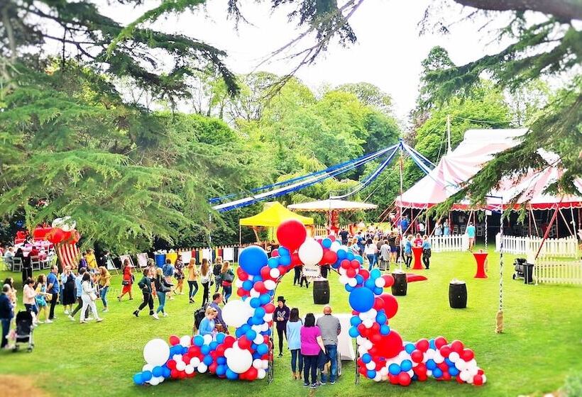 Roganstown Hotel & Country Club