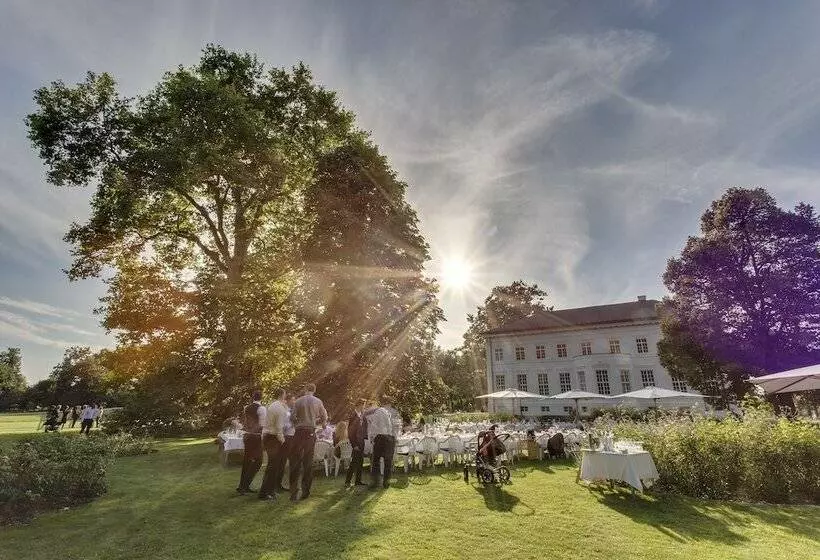 ホテル Schloss Neuhardenberg