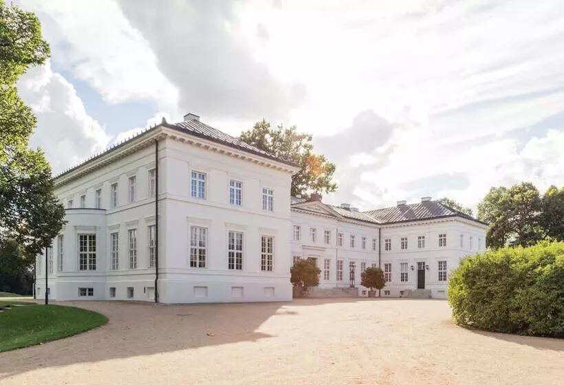 ホテル Schloss Neuhardenberg