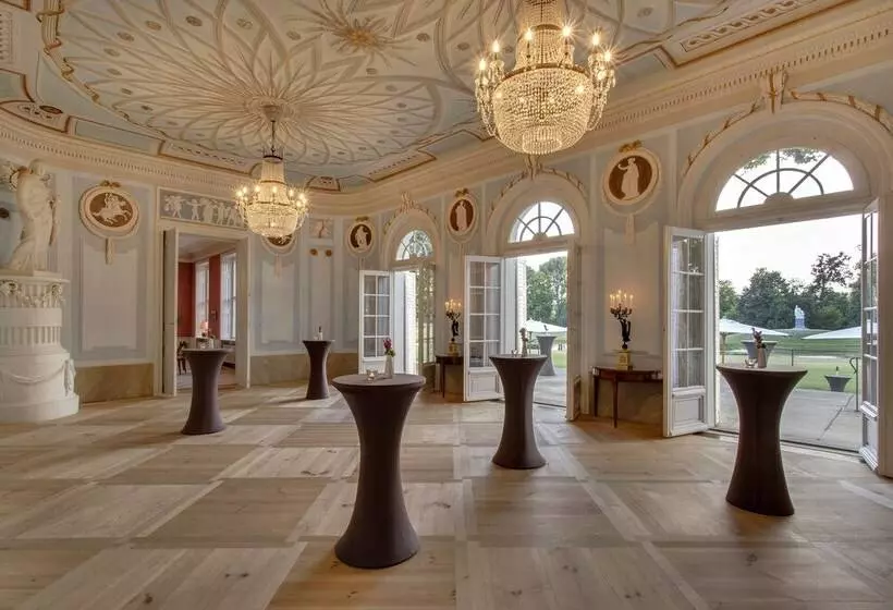 ホテル Schloss Neuhardenberg