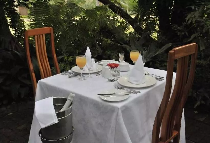 酒店 Tzaneen Country Lodge
