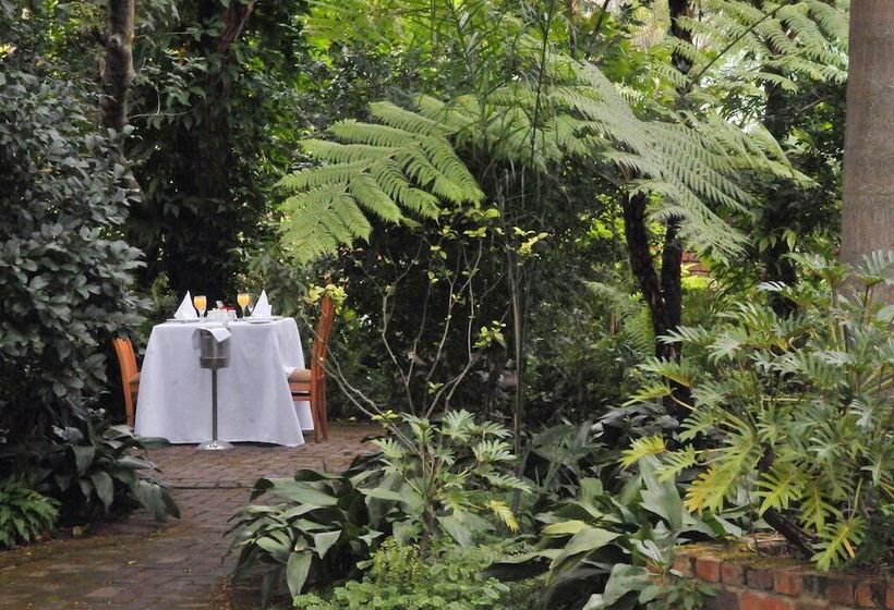 فندق Tzaneen Country Lodge