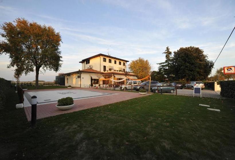 مبيت وإفطار Terzo Bacino