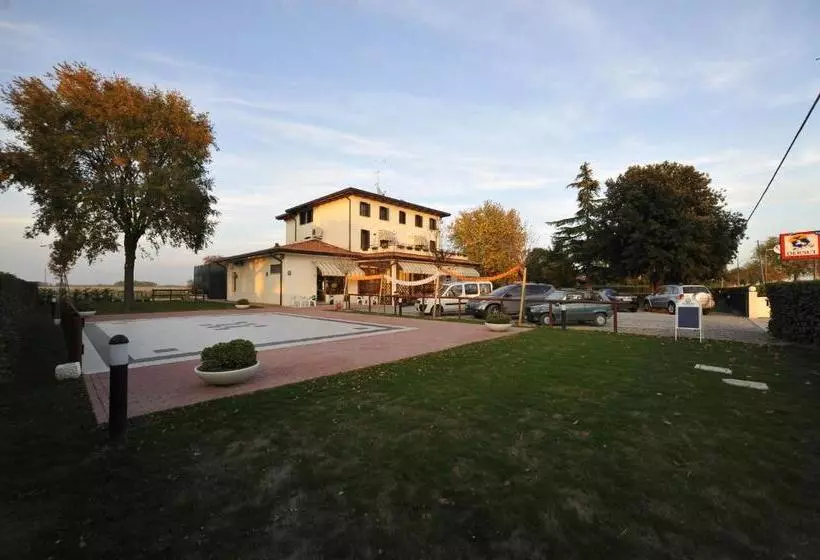 Aamiaismajoitus (B&B) Terzo Bacino