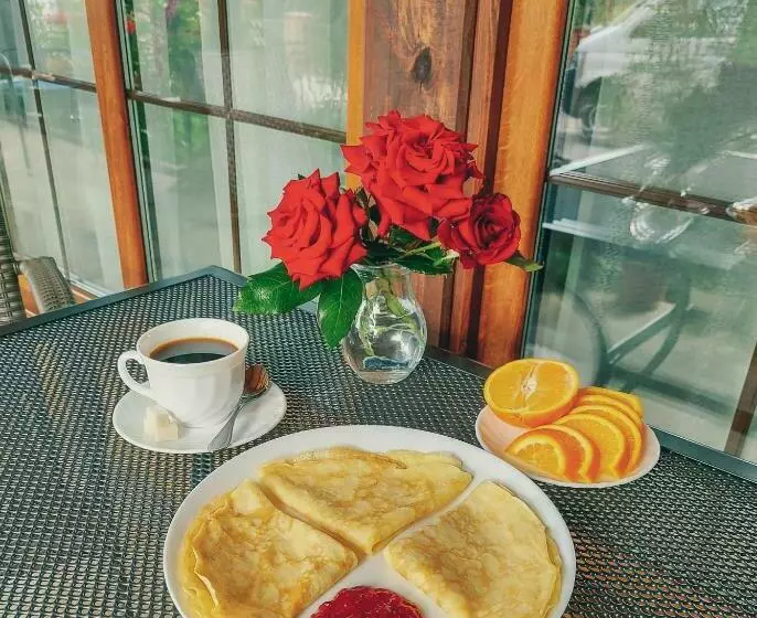 Hotelli готель монастирський