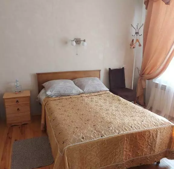 Hotelli готель монастирський