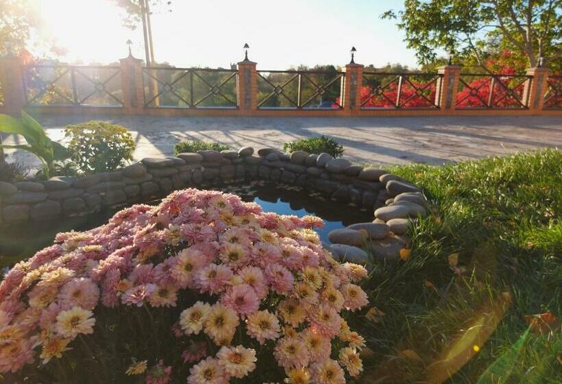 Отель готель монастирський