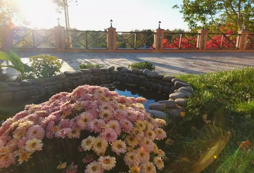 Hotelli готель монастирський