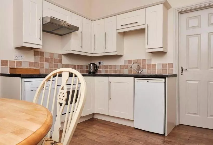 Hotelli Bridge House Barn