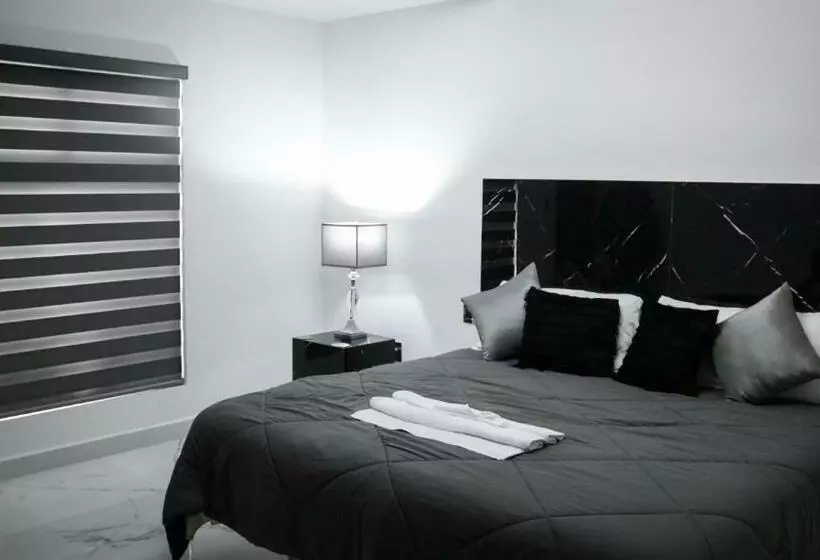 ホテル Dubai Inn & Suites