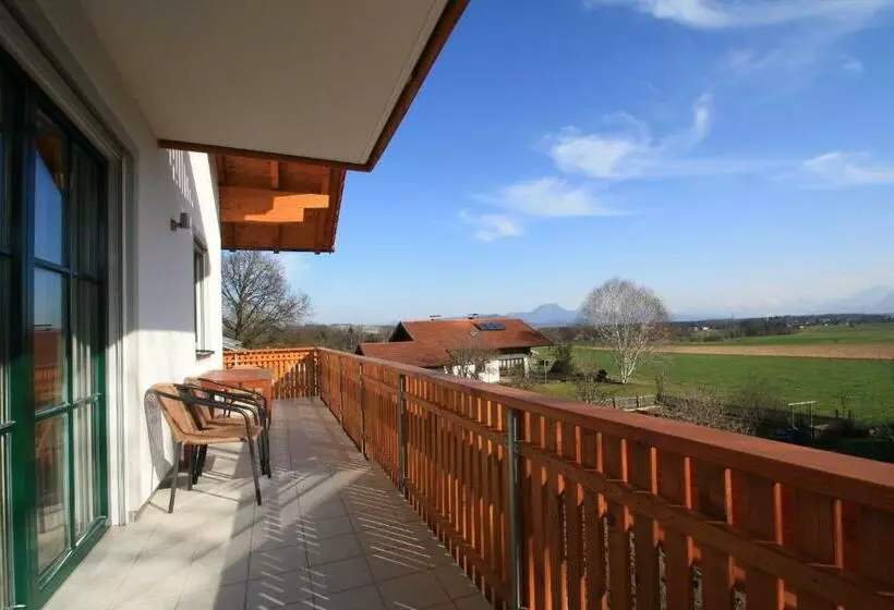 ホテル Ferienwohnungen Auf Dem Paulbauernhof