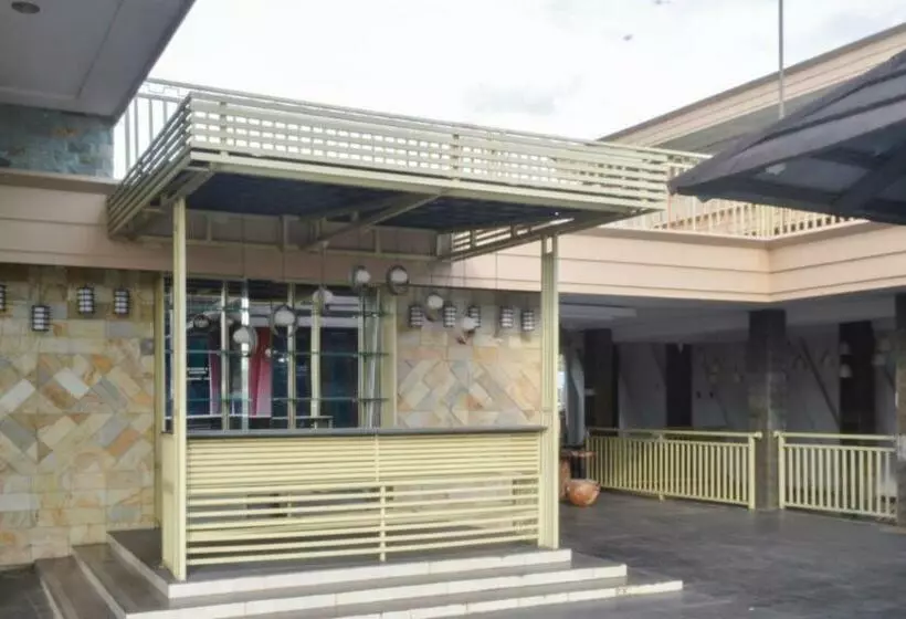 Hotelli Oyo 90378 Rigari Guest House