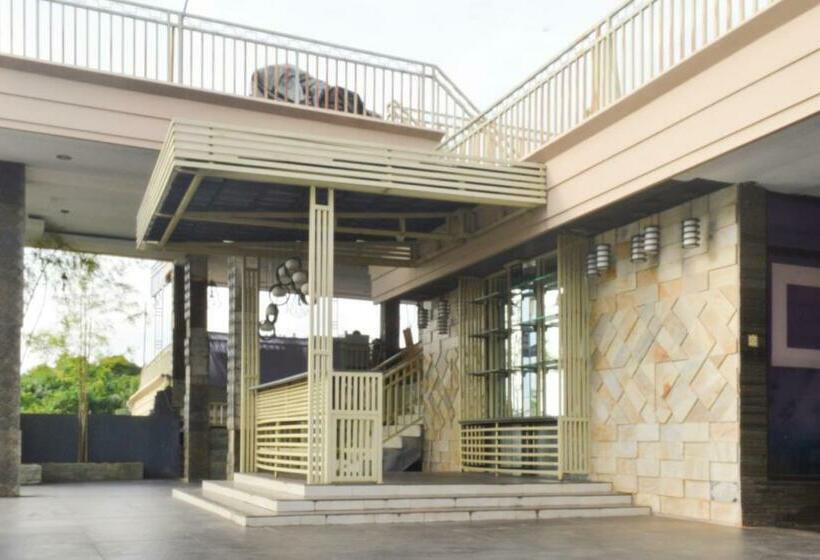 호텔 Oyo 90378 Rigari Guest House