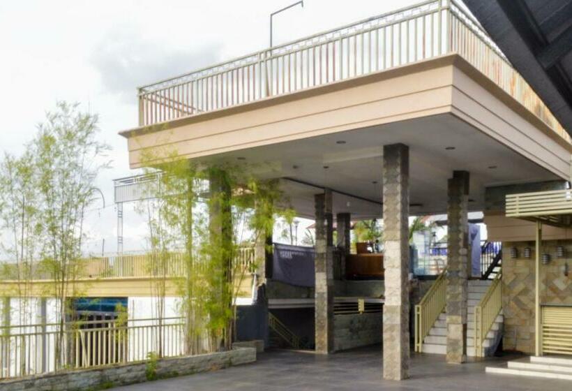 호텔 Oyo 90378 Rigari Guest House