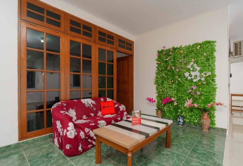 فندق Reddoorz Syariah Near Exit Toll Jatiwarna 2