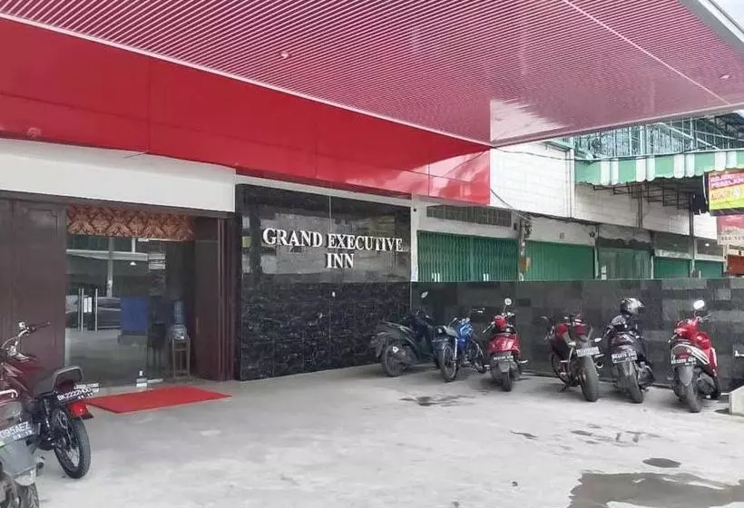 Hotelli Reddoorz Plus @ Jalan Letda Sujono Medan 2