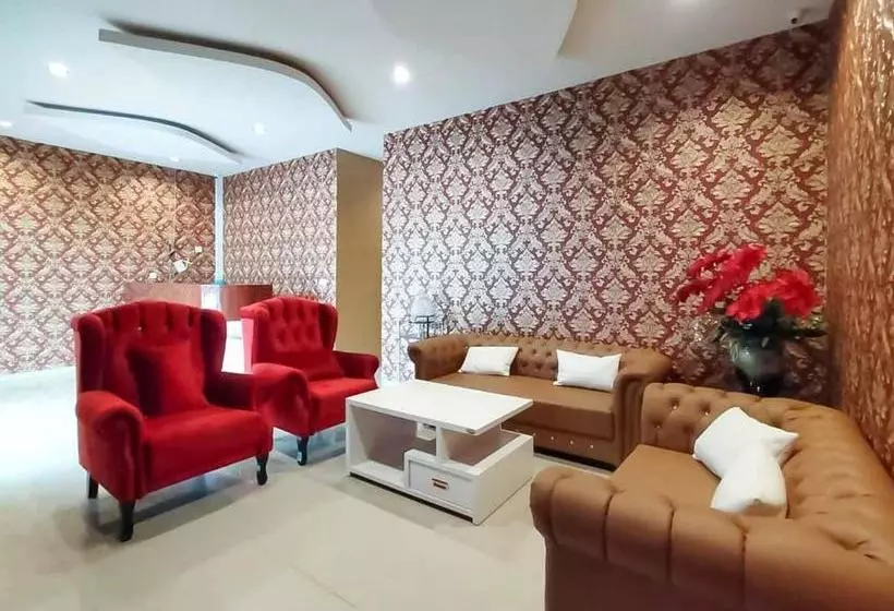 Hotelli Reddoorz Plus @ Jalan Letda Sujono Medan 2