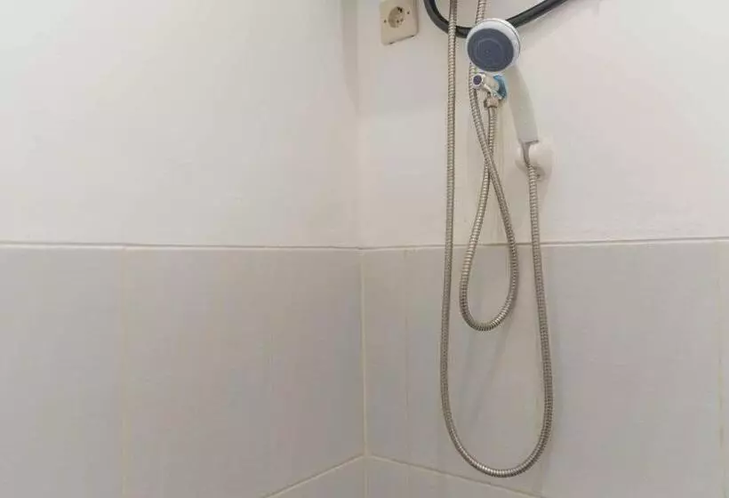 ホテル Reddoorz Syariah Near Exit Toll Jatiwarna 2