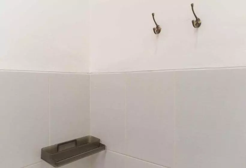 ホテル Reddoorz Syariah Near Exit Toll Jatiwarna 2