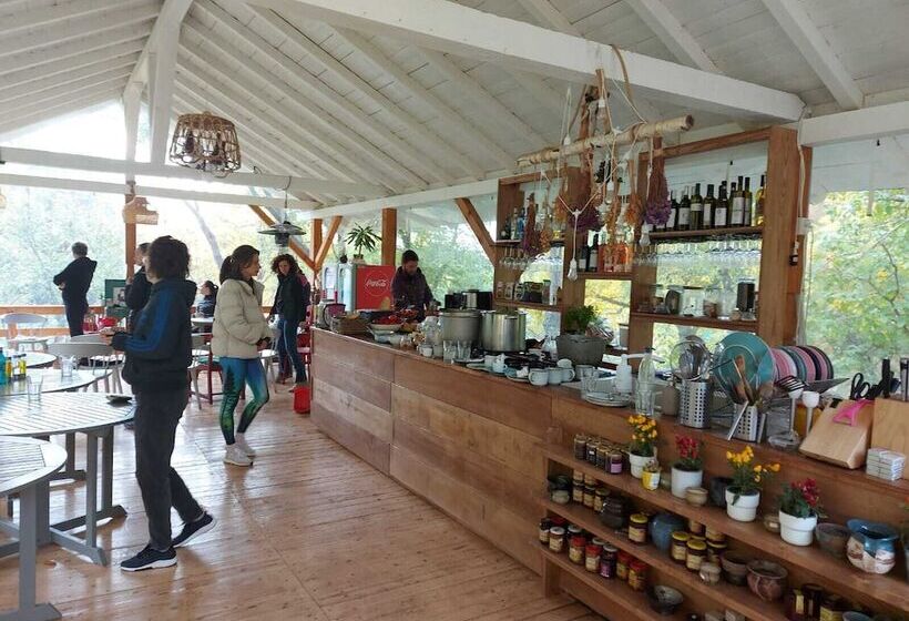 펜션 Alunis Retreat