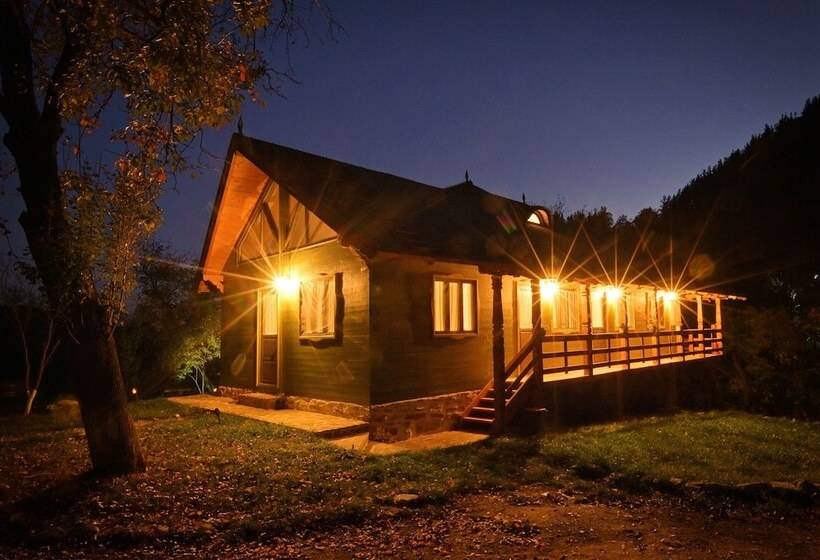 펜션 Alunis Retreat