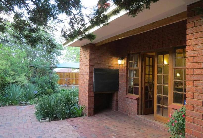 膳宿费 Camelia Guest House