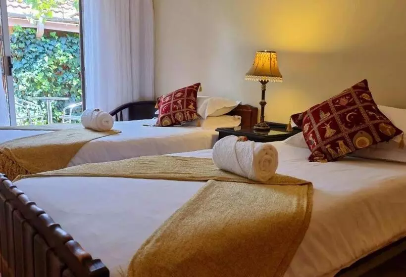 ペンション Camelia Guest House