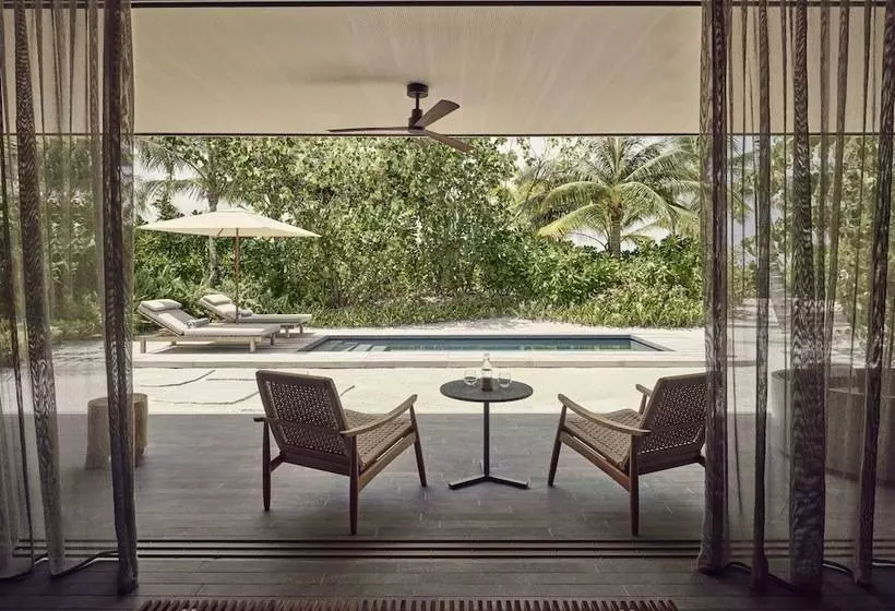استراحتگاه Patina Maldives, Fari Islands