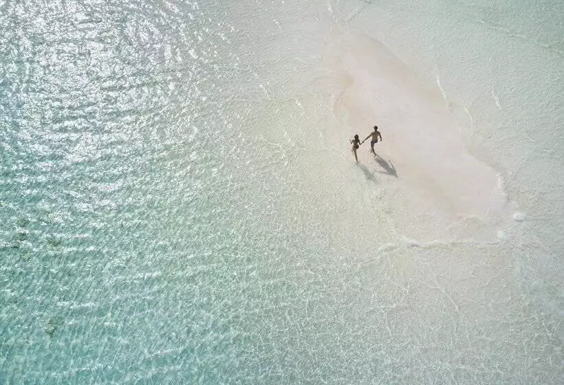 استراحتگاه Patina Maldives, Fari Islands