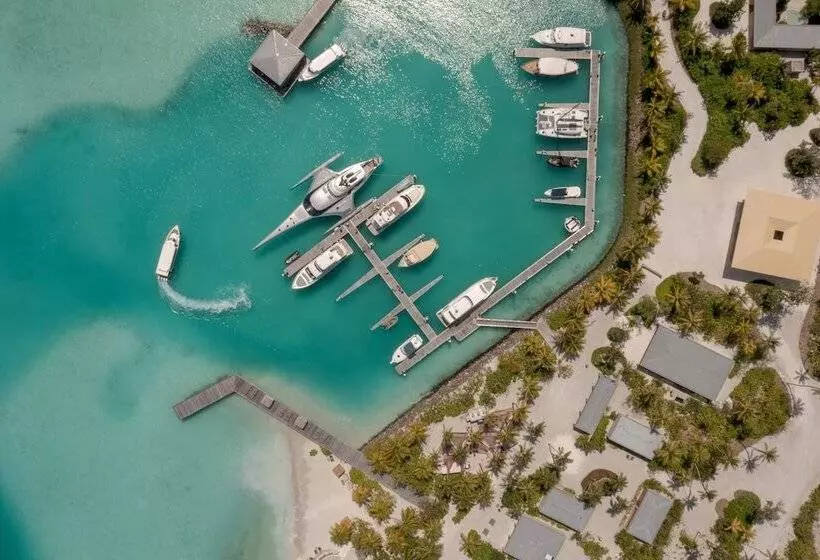 استراحتگاه Patina Maldives, Fari Islands