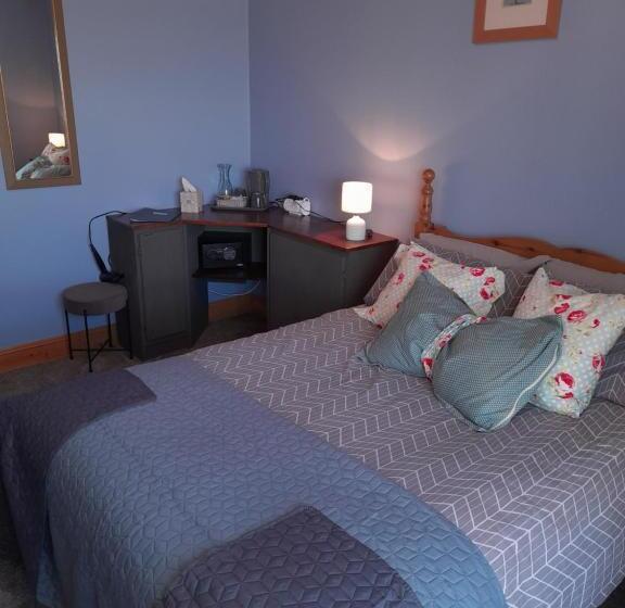 مبيت وإفطار Oak Tree Lane Country B And B