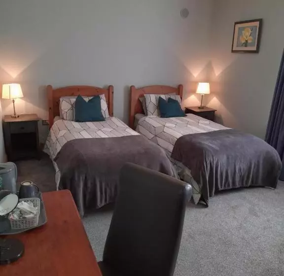 ベッドアンドブレックファースト Oak Tree Lane Country B And B