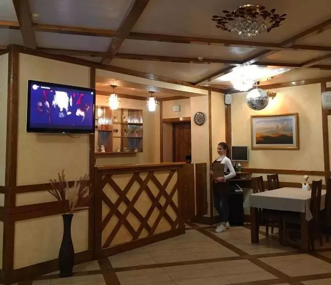 Hotelli база відпочинку шиповець