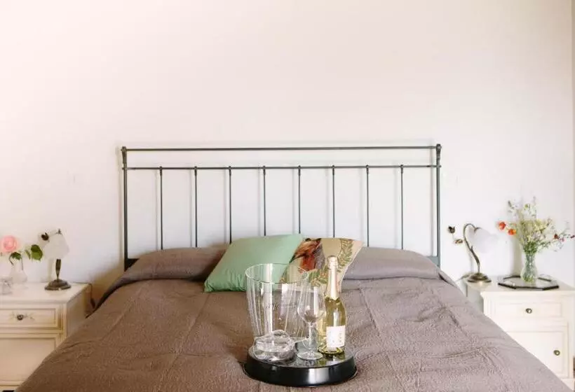 ホテル Agriturismo I Millepini