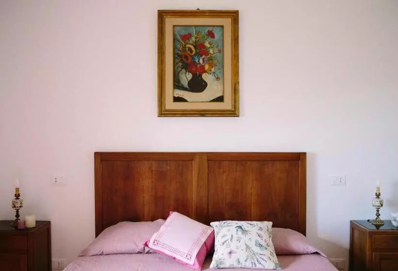 ホテル Agriturismo I Millepini