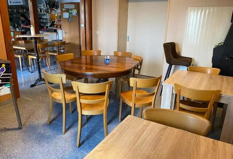 ホテル Gasthof Engel