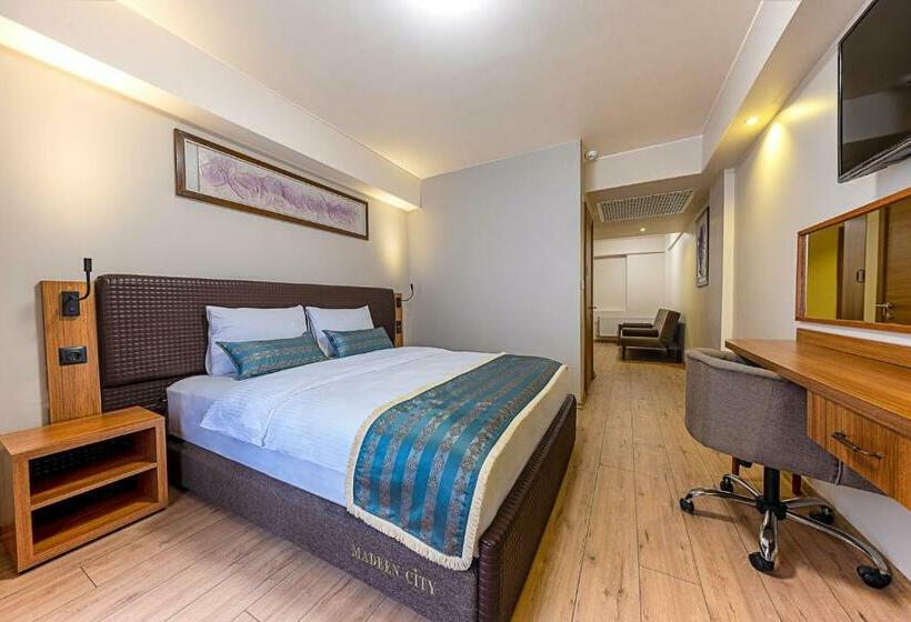 Отель Madeen City