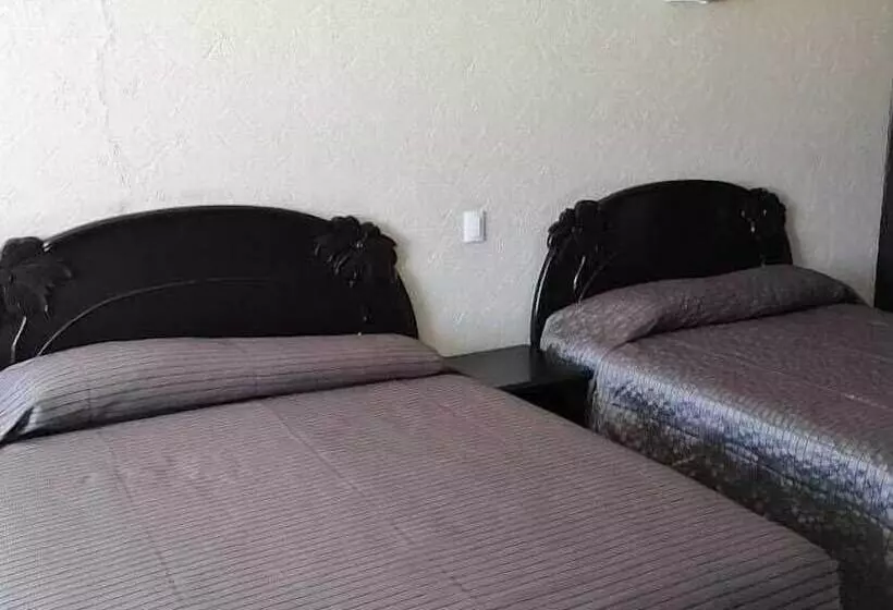 ホテル Montecarlo