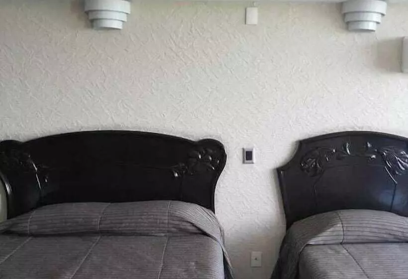 ホテル Montecarlo