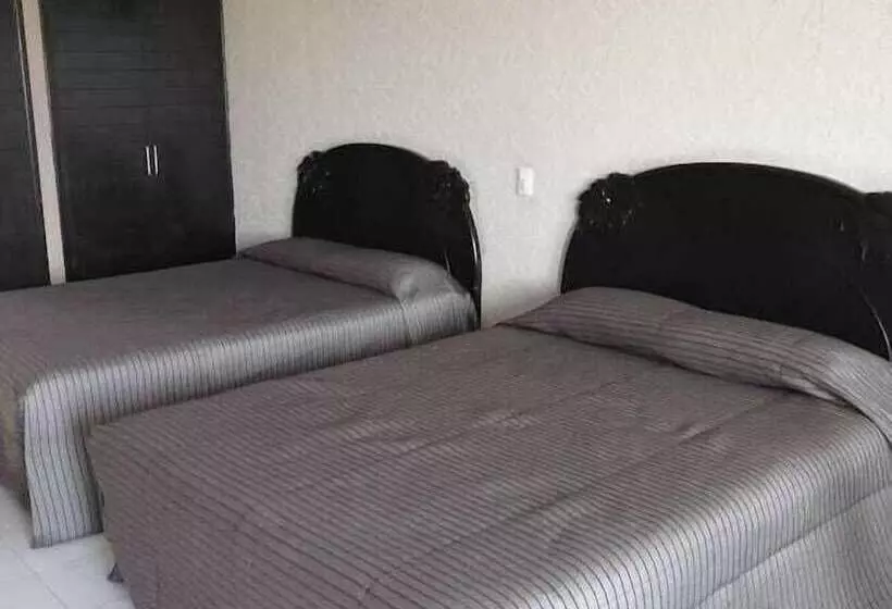 ホテル Montecarlo