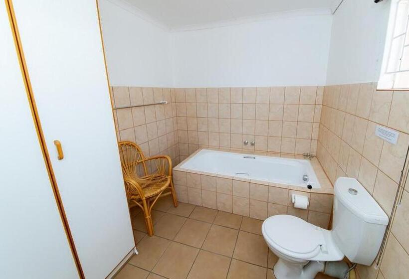 פנסיון Halfmens Cc Elkoweru & Kliprand Guest House