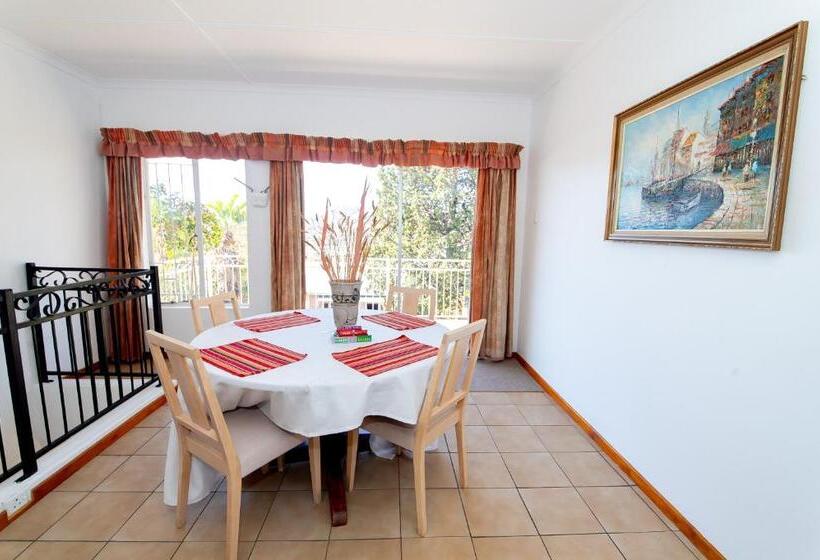 פנסיון Halfmens Cc Elkoweru & Kliprand Guest House