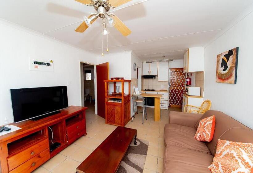 פנסיון Halfmens Cc Elkoweru & Kliprand Guest House