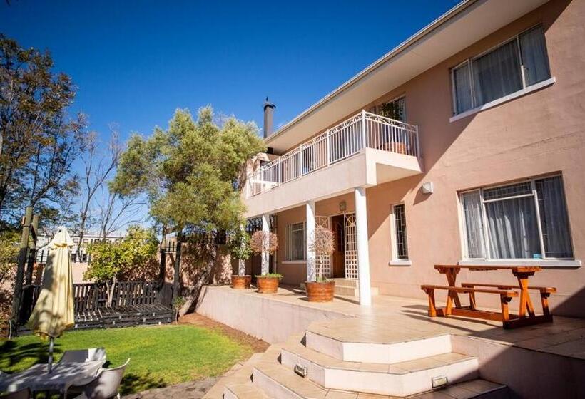 פנסיון Halfmens Cc Elkoweru & Kliprand Guest House