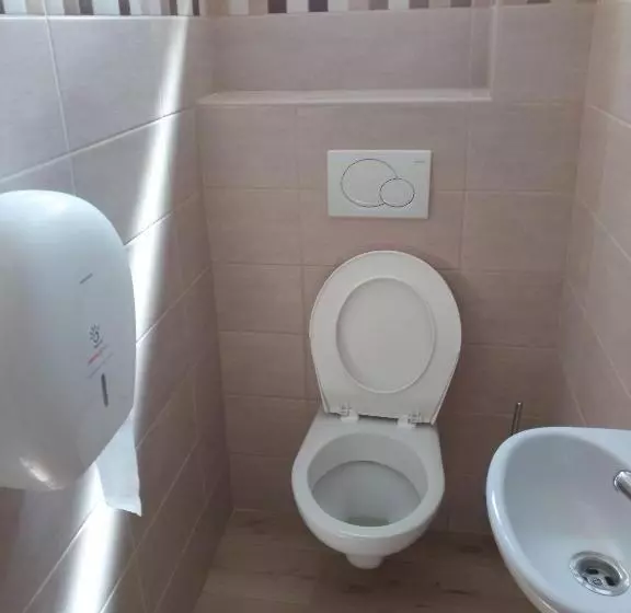 Majatalo Penzion Athéna   Sportovní Areál