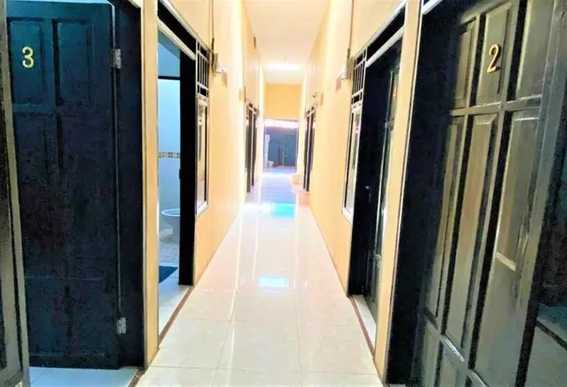 پانسیون Radja Guest House